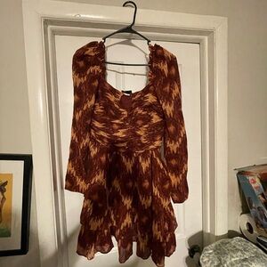 House of Harlow 1960 Red and Gold Lined Label